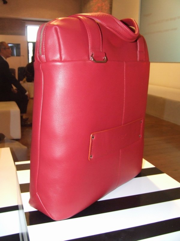 法国标志性箱包品牌DELSEY，4月9日在上海呈献其2015年新品