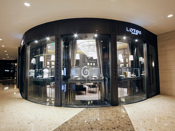 Lotos 全球首家专门店进驻上海国金中心