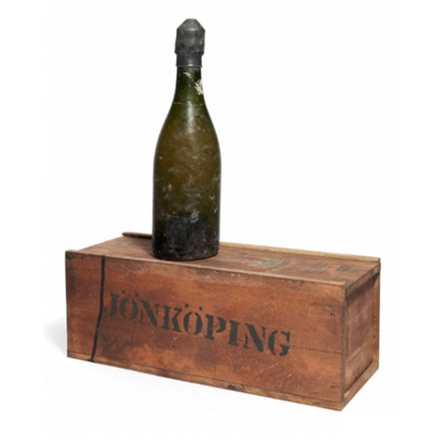 圣罗兰创始人将拍卖3,000瓶私人藏酒