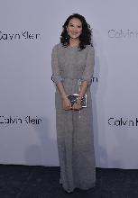 章子怡灰色飘逸长裙亮相Calvin Klein盛典